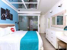 hedonism-nbjp-ocean-view-au-natural-premium-hot-tub-room-02