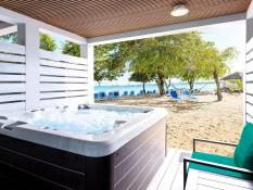 hedonism-pbjp-ocean-view-clothing-optional-premium-hot-tub-room-04