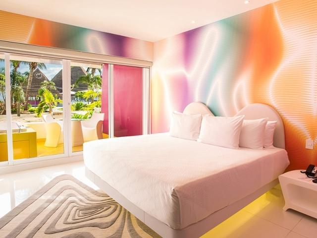 Plush Jacuzzi Room Pool View